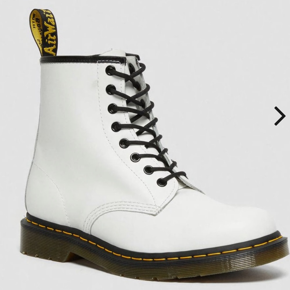 Womens size 8 White Lace Dr. Marten Boots